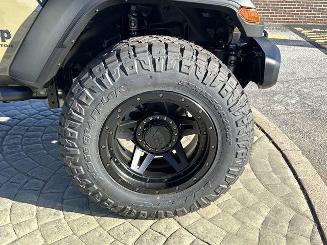 new 2025 Jeep Gladiator car, priced at $49,991