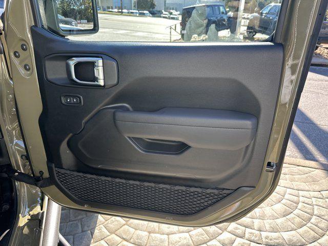 new 2025 Jeep Gladiator car, priced at $49,991