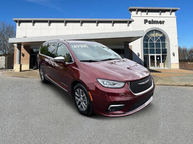 used 2022 Chrysler Pacifica Hybrid car, priced at $41,491