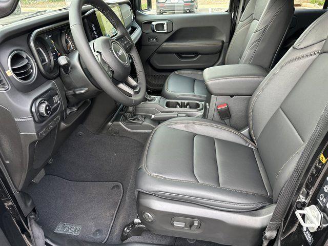 new 2025 Jeep Gladiator car, priced at $42,230