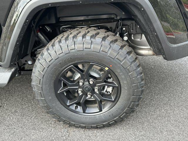 new 2025 Jeep Gladiator car, priced at $42,230