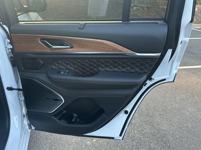 new 2025 Jeep Grand Cherokee car, priced at $59,465