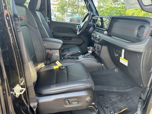 new 2025 Jeep Wrangler car, priced at $57,755