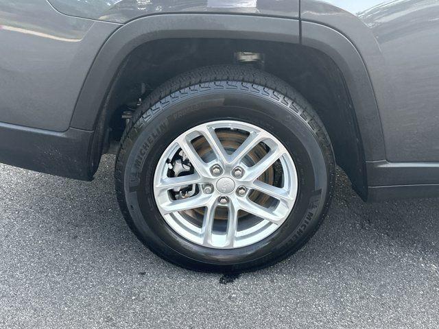 used 2024 Jeep Grand Cherokee L car, priced at $32,991