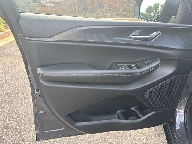 used 2024 Jeep Grand Cherokee L car, priced at $32,991