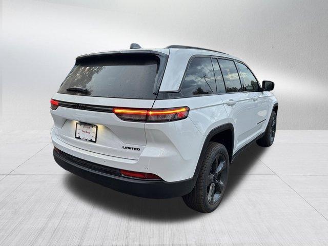 new 2025 Jeep Grand Cherokee car, priced at $39,140