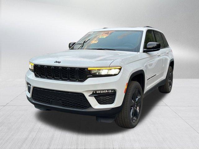new 2025 Jeep Grand Cherokee car, priced at $39,140