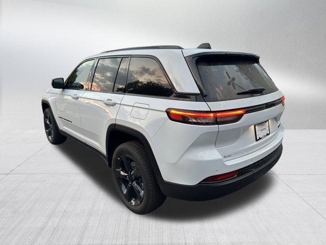new 2025 Jeep Grand Cherokee car, priced at $39,140