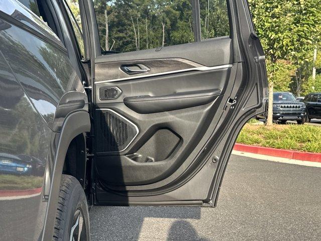new 2025 Jeep Grand Cherokee car, priced at $49,430