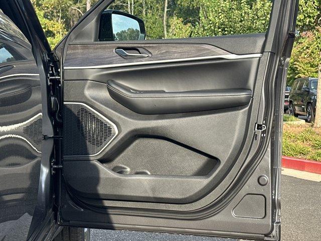 new 2025 Jeep Grand Cherokee car, priced at $49,430