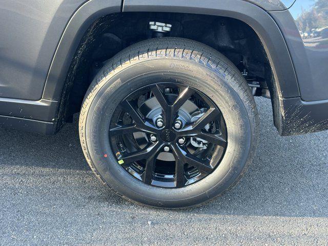 new 2025 Jeep Grand Cherokee car, priced at $37,730