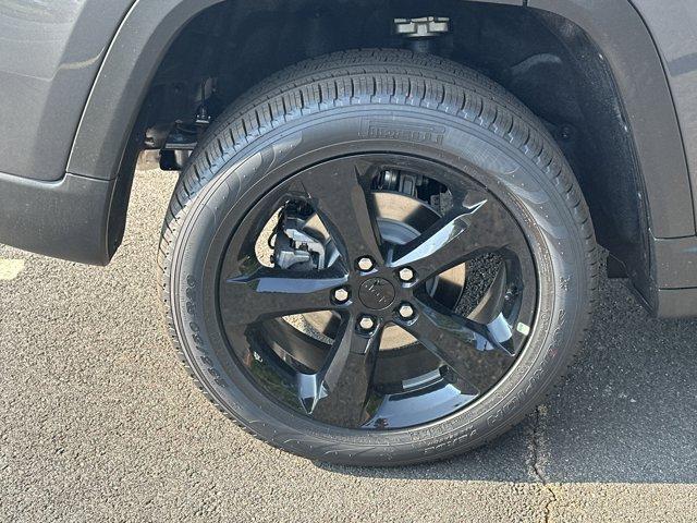 new 2025 Jeep Grand Cherokee car, priced at $46,435
