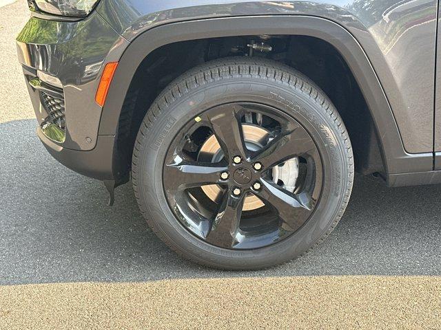 new 2025 Jeep Grand Cherokee car, priced at $46,435
