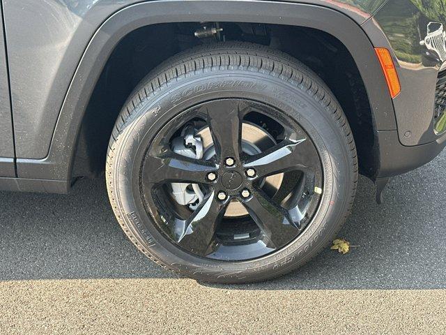 new 2025 Jeep Grand Cherokee car, priced at $46,435
