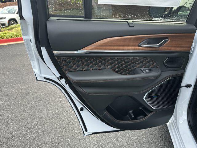 new 2025 Jeep Grand Cherokee car, priced at $59,465