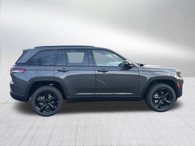 new 2025 Jeep Grand Cherokee car, priced at $45,460