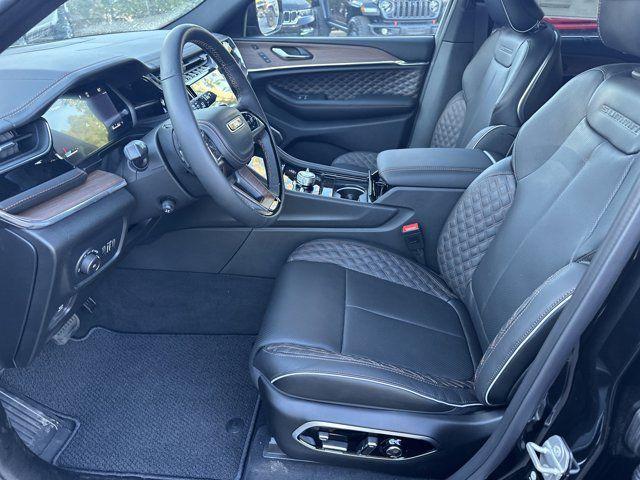 new 2025 Jeep Grand Cherokee car, priced at $55,075