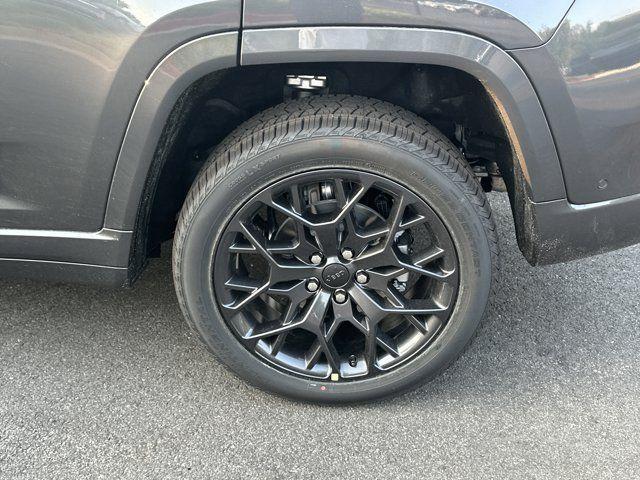 new 2025 Jeep Grand Cherokee car, priced at $60,060