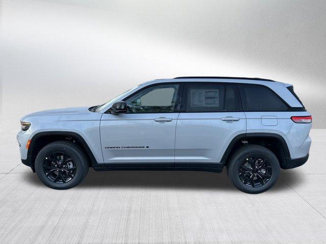 new 2025 Jeep Grand Cherokee car, priced at $35,730
