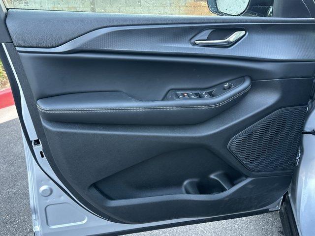 new 2025 Jeep Grand Cherokee car, priced at $35,730