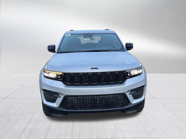 new 2025 Jeep Grand Cherokee car, priced at $35,730