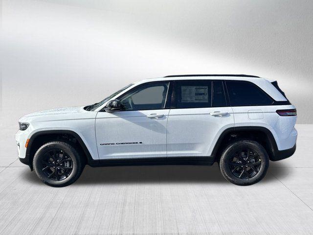 new 2025 Jeep Grand Cherokee car, priced at $37,135