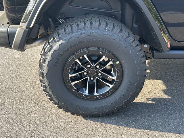 new 2025 Jeep Wrangler car, priced at $60,760