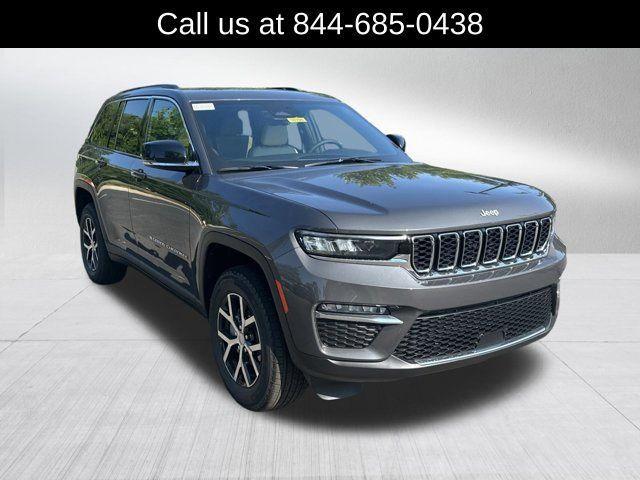 new 2025 Jeep Grand Cherokee car, priced at $39,010