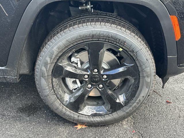 new 2025 Jeep Grand Cherokee L car, priced at $43,835