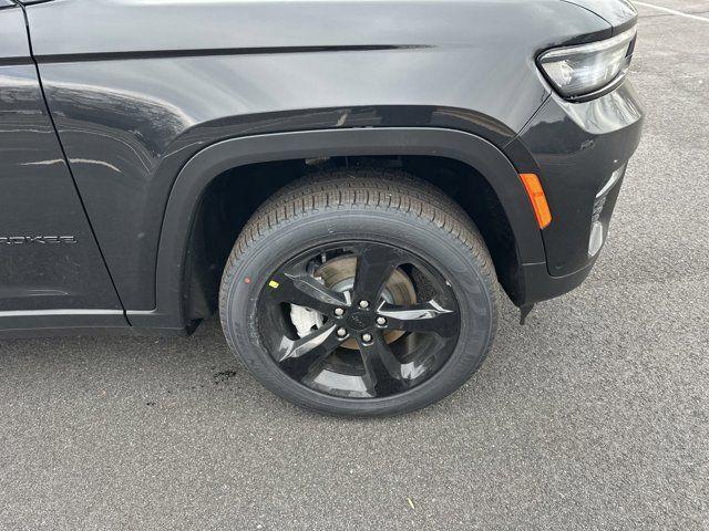 new 2025 Jeep Grand Cherokee car, priced at $50,230