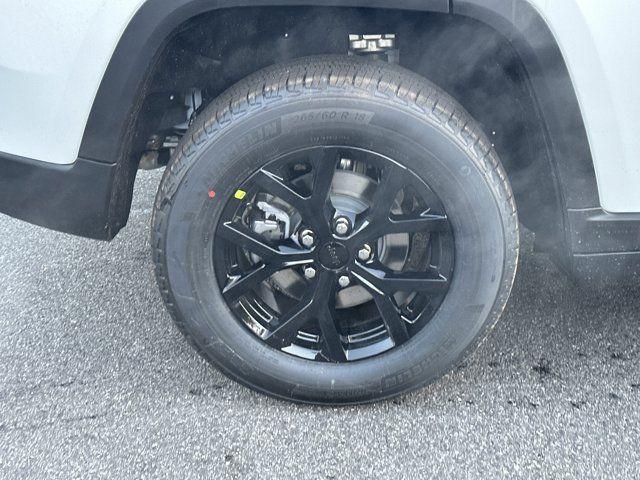 new 2025 Jeep Grand Cherokee car, priced at $37,135