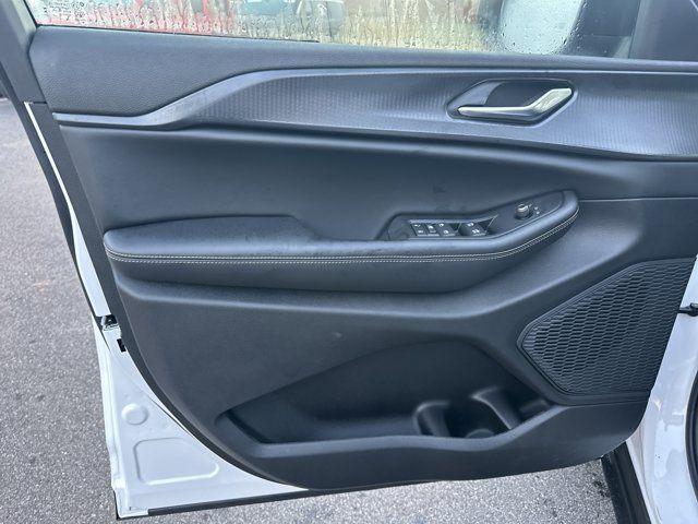 new 2025 Jeep Grand Cherokee car, priced at $37,135