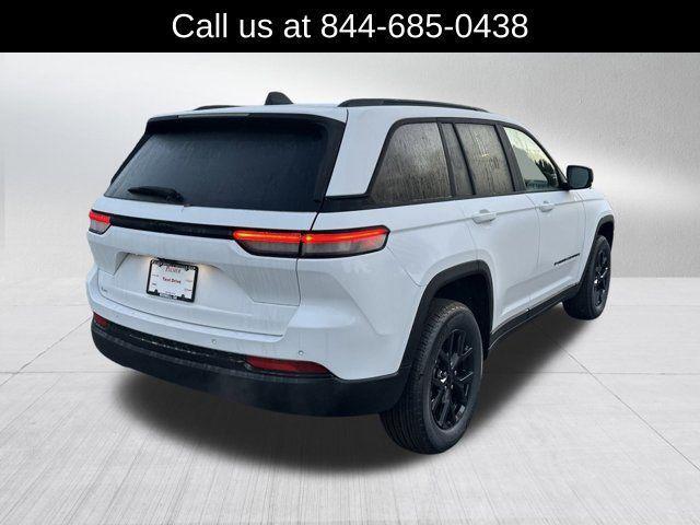new 2025 Jeep Grand Cherokee car, priced at $37,135