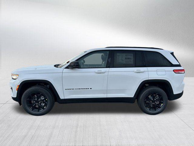 new 2025 Jeep Grand Cherokee car, priced at $37,135