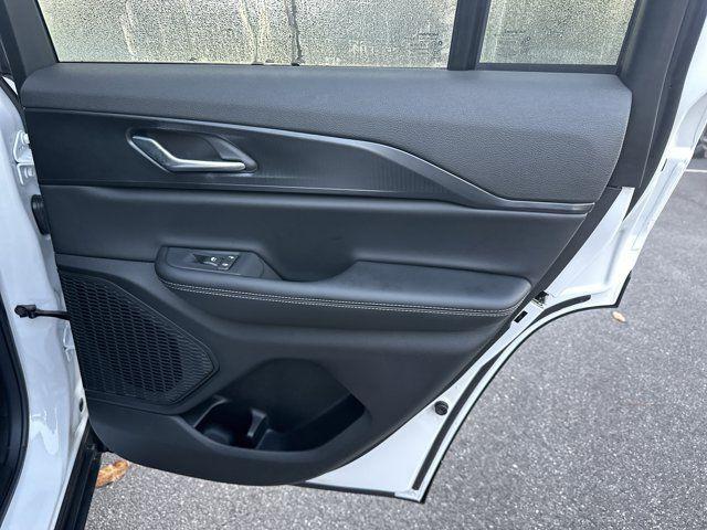 new 2025 Jeep Grand Cherokee car, priced at $37,135