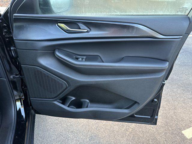 new 2025 Jeep Grand Cherokee L car, priced at $32,530