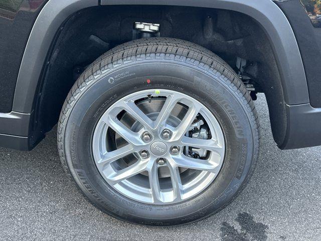 new 2025 Jeep Grand Cherokee L car, priced at $32,530