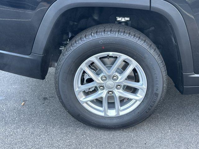 new 2025 Jeep Grand Cherokee L car, priced at $32,530