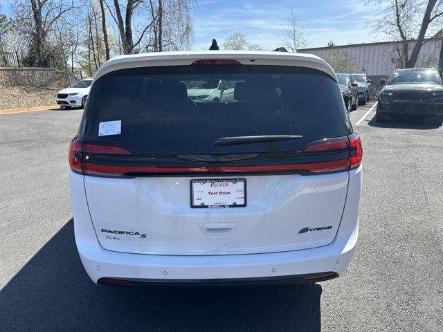 new 2024 Chrysler Pacifica Hybrid car, priced at $54,355