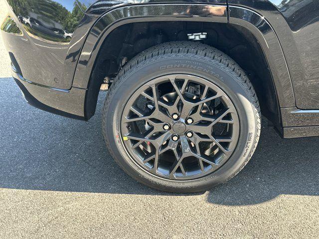 new 2025 Jeep Grand Cherokee car, priced at $59,155