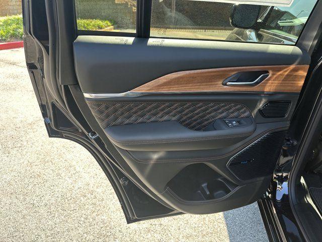 new 2025 Jeep Grand Cherokee car, priced at $59,155