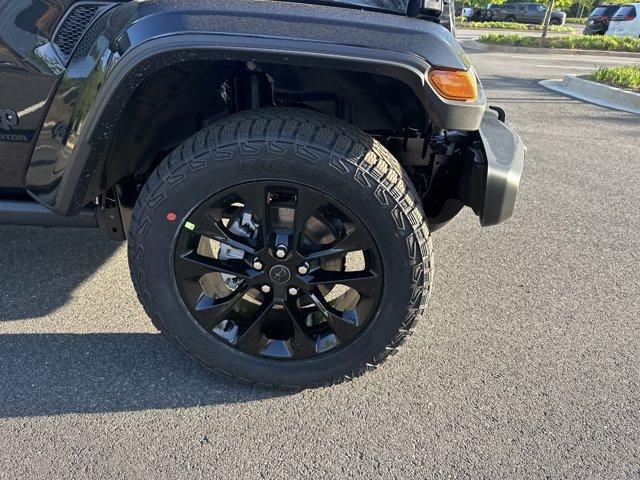 new 2025 Jeep Gladiator car, priced at $39,035