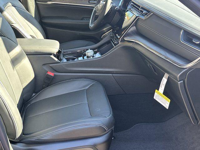 new 2025 Jeep Grand Cherokee car, priced at $50,085