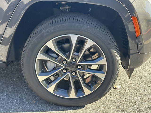 new 2025 Jeep Grand Cherokee car, priced at $50,085