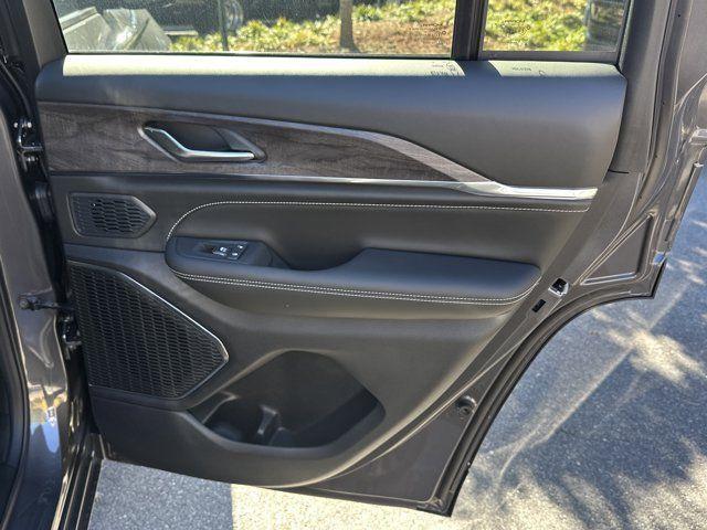 new 2025 Jeep Grand Cherokee car, priced at $50,085