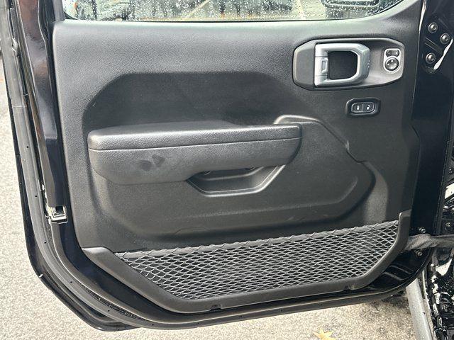 used 2024 Jeep Gladiator car, priced at $38,991