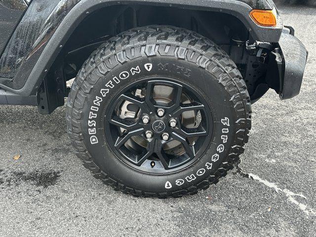 used 2024 Jeep Gladiator car, priced at $38,991