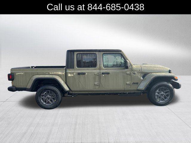 new 2026 Jeep Gladiator car, priced at $49,225