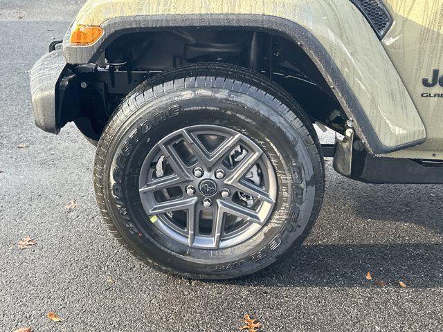 new 2026 Jeep Gladiator car, priced at $49,225