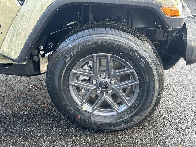 new 2026 Jeep Gladiator car, priced at $49,225